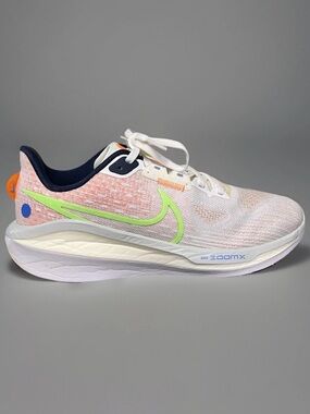 Nike Vomero 17 Women's Pinkish White Running Shoes Size 9